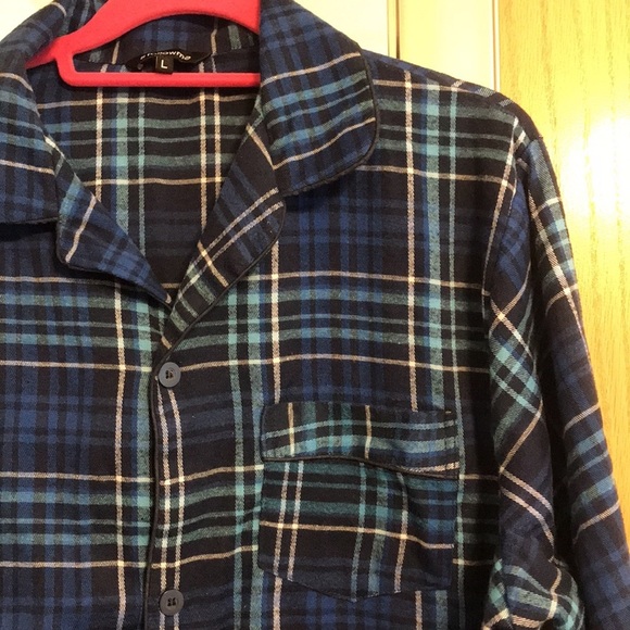 #followme Large blue plaid pajama top.  Button up long sleeve with pocket - Picture 4 of 9